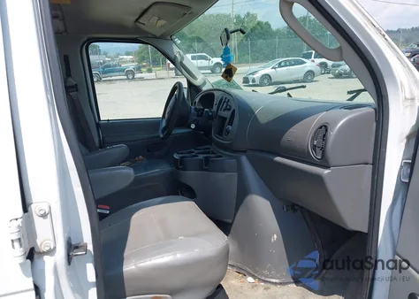 2006 Ford Econoline E350 Super Duty Van from USA, damaged, VIN 1FTSE34L26DB23445